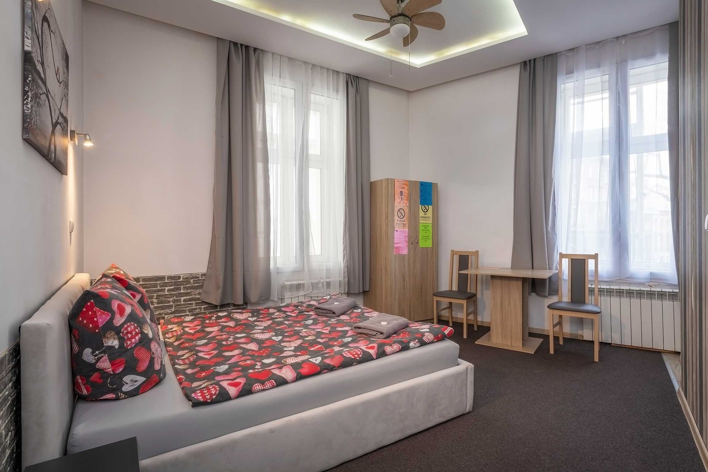 Pokoje 4 osobowe z prywatną łazienką w Centrum Krakowa