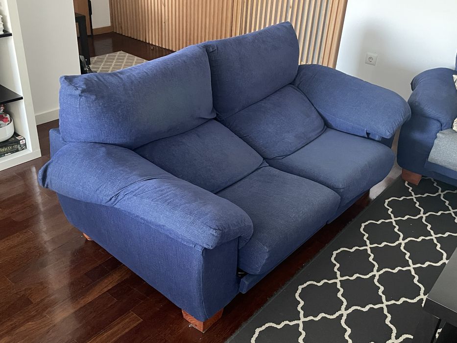 Conjunto de sofás reclináveis e extensíveis