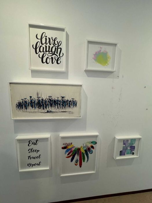 Quadro com moldura madeira lacada branca Interdesign