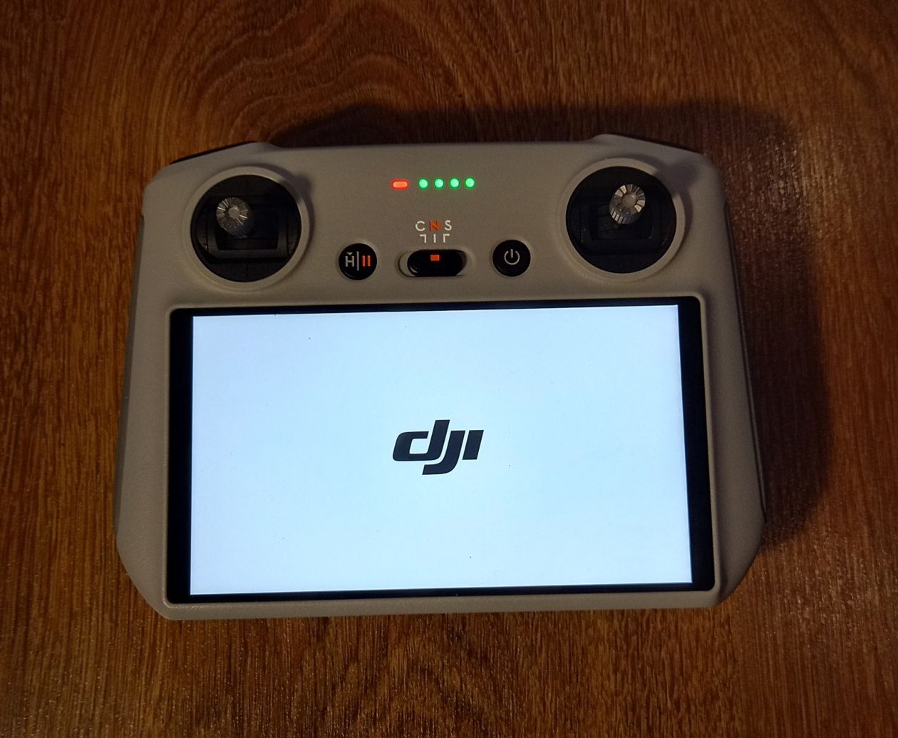 Пульт DJ1 RC RM330 комплектний, з блоком живлення, новий.
