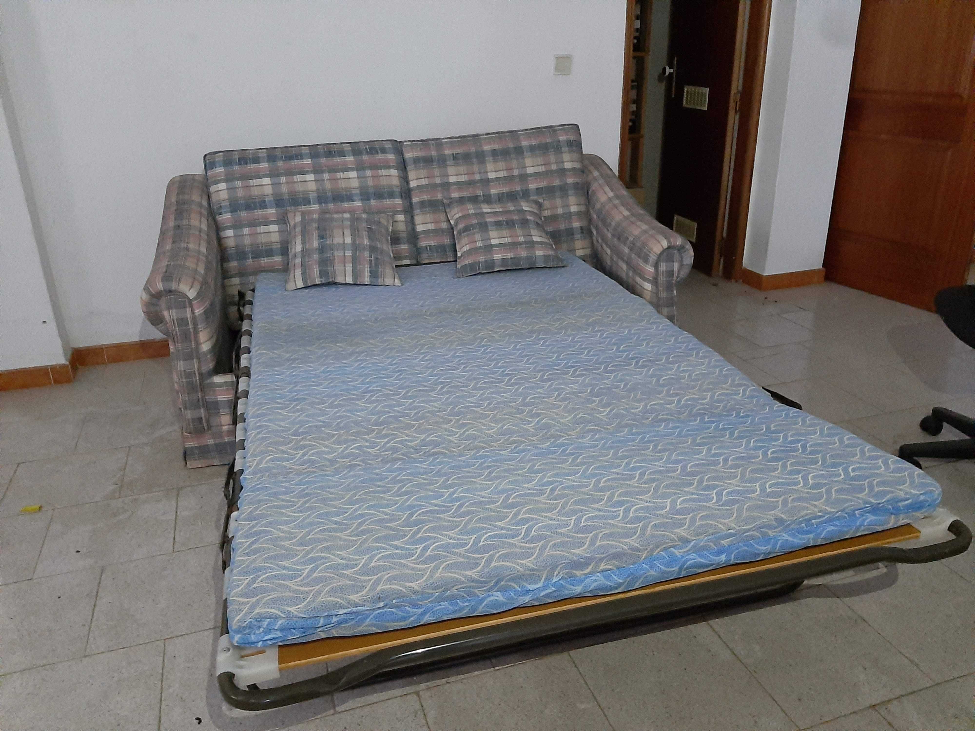 Sofá-cama 2 lugares