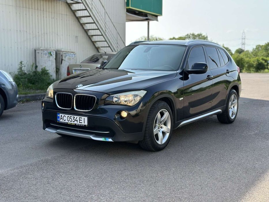 Бмв х1 bmw x1  2011  2.0 дизель автомат