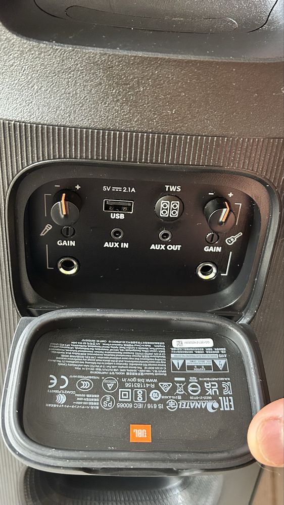 Jbl coluna party box 110