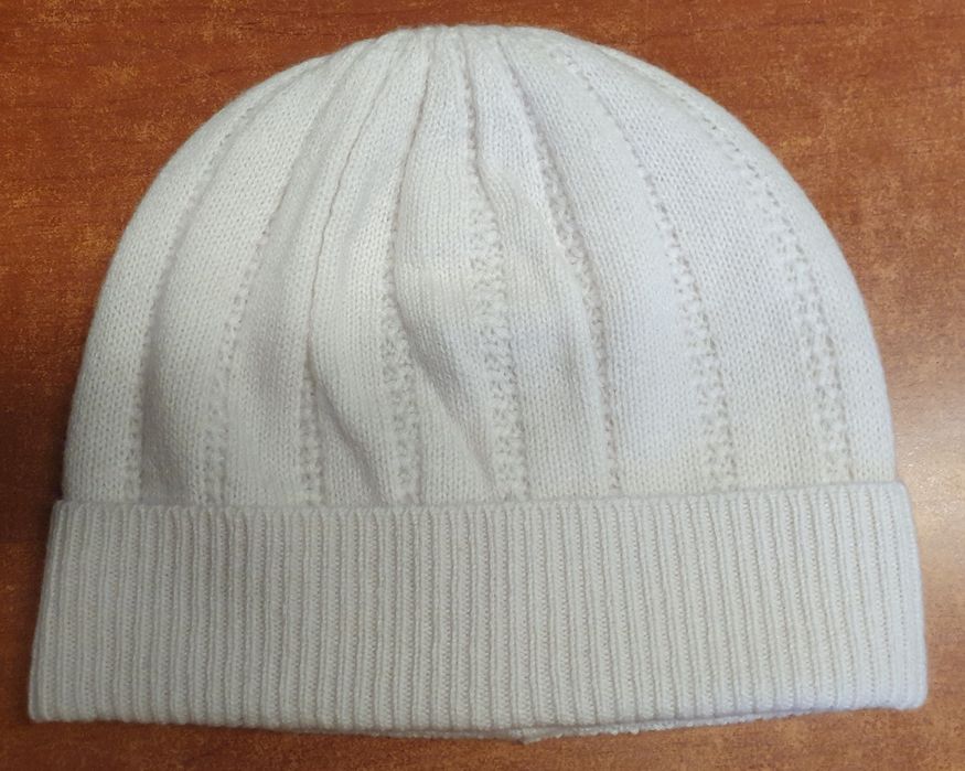 Czapka biała wełna + kaszmir Bonprix