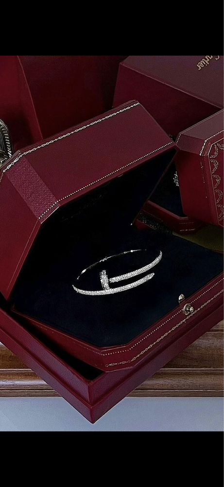 Браслет гвоздь Cartier в бриллиантах