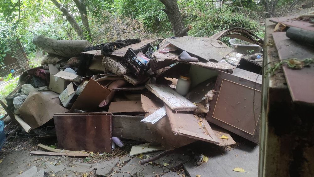 Вывоз строительного мусора,старой мебели,хлама,газель 2т,грузчики