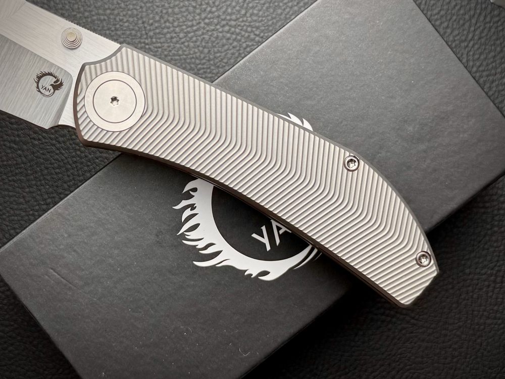 Нож Chevron Titanium Front Flipper Satin Matthew Christensen MagnaCut