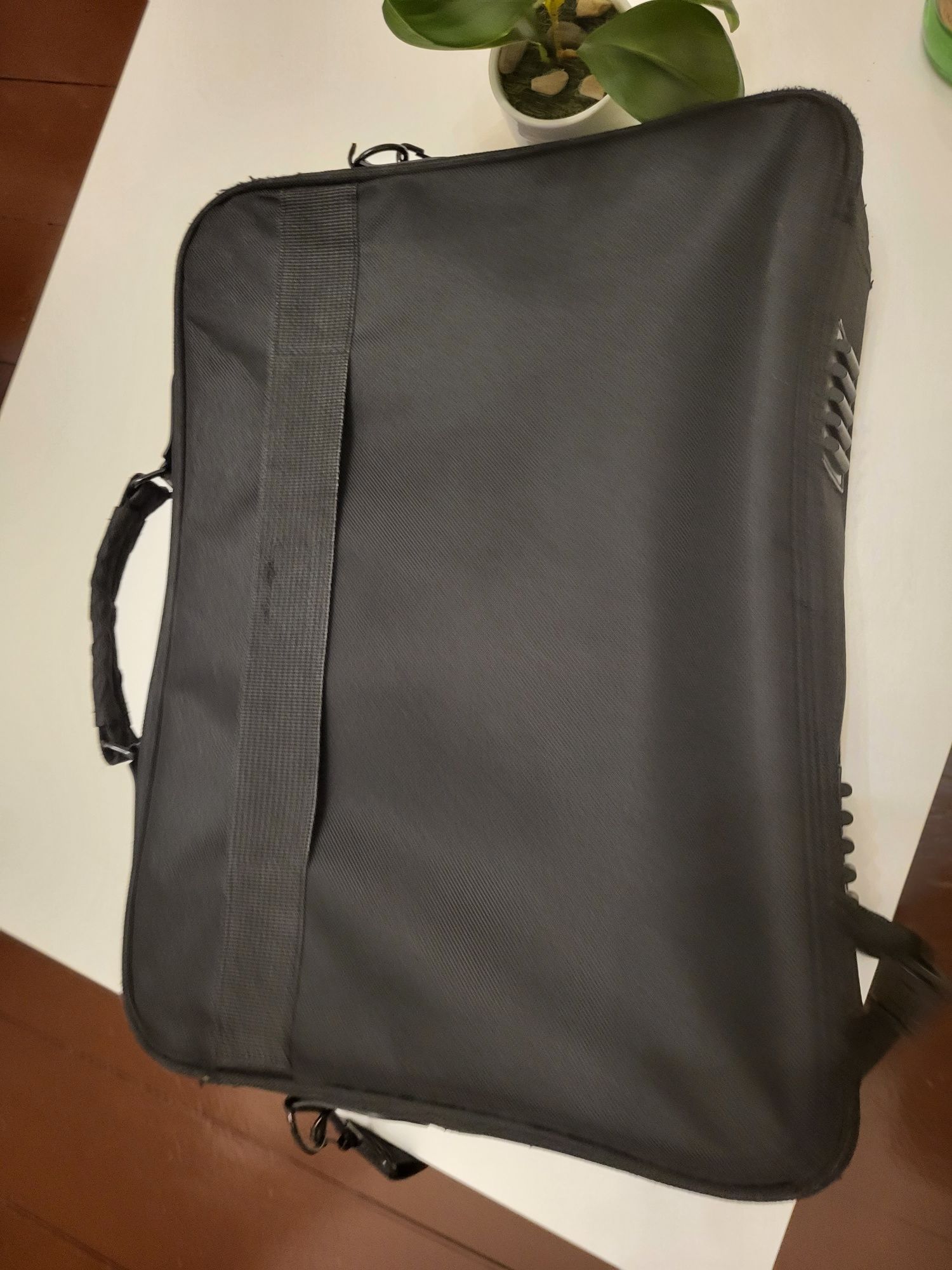 Torba na laptopa