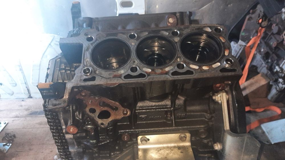 Jeep Grand Cherokee vk2 i 3.0D VM63D  tlok z korbowodem