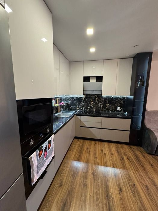 Продається 1 кімнатна квартира по вул. Г. Чорнобиля