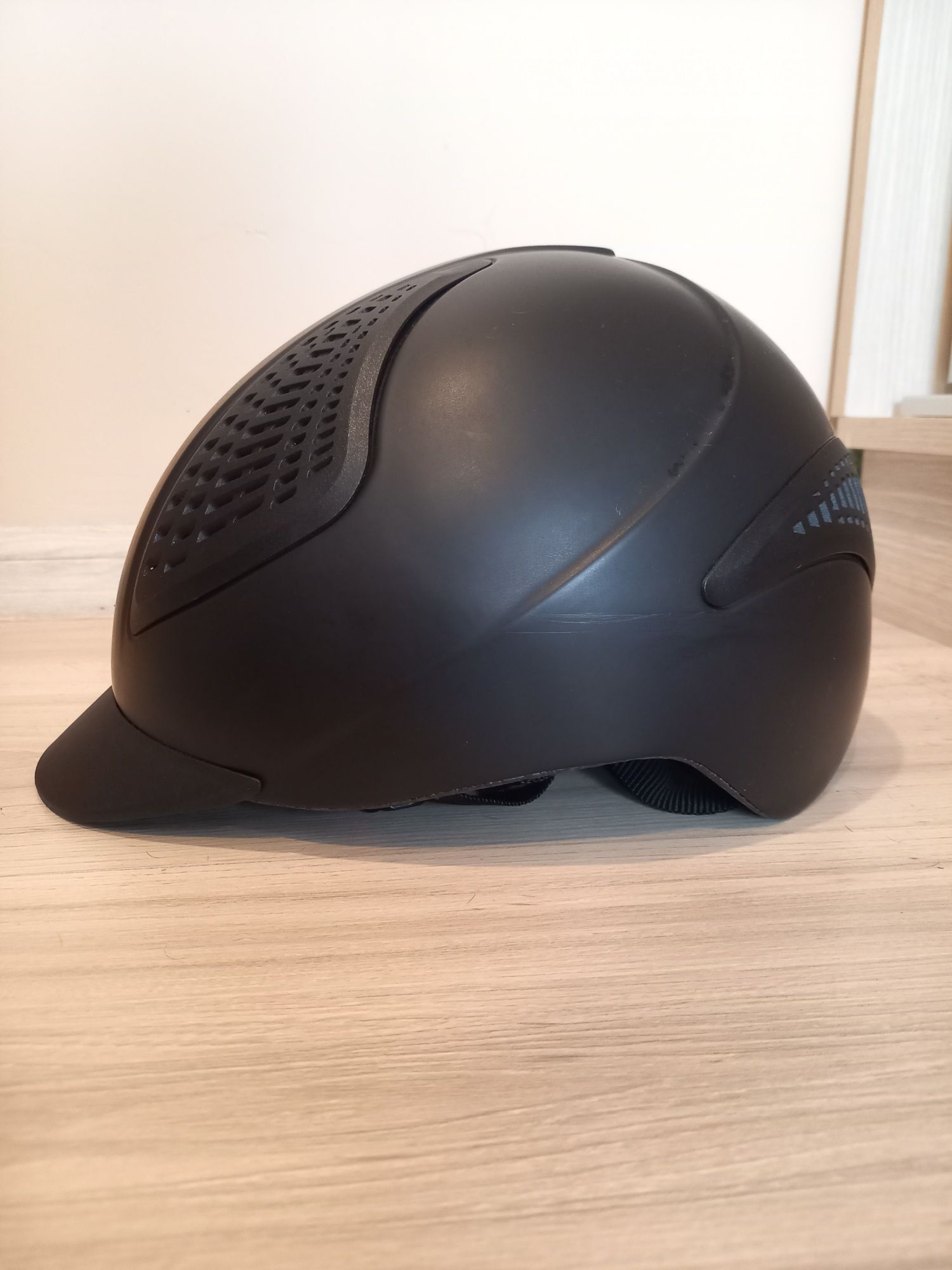 Kask Uvex Exxential II  r. M/L