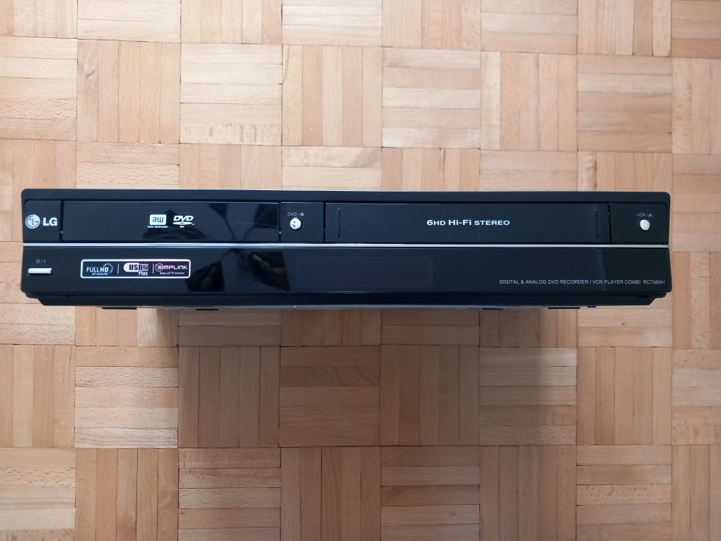 LG RCT689H VHS z Nagrywarką CD CDRW 6HD HIFI Stereo