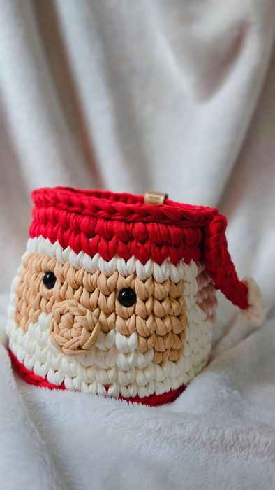 Cesto de natal 100% feito à mão