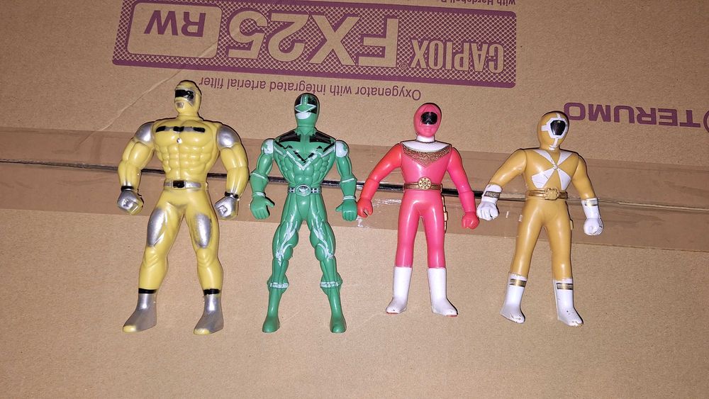 Figurki Zabawki Power Rangers Z Ruchomymi Elementami