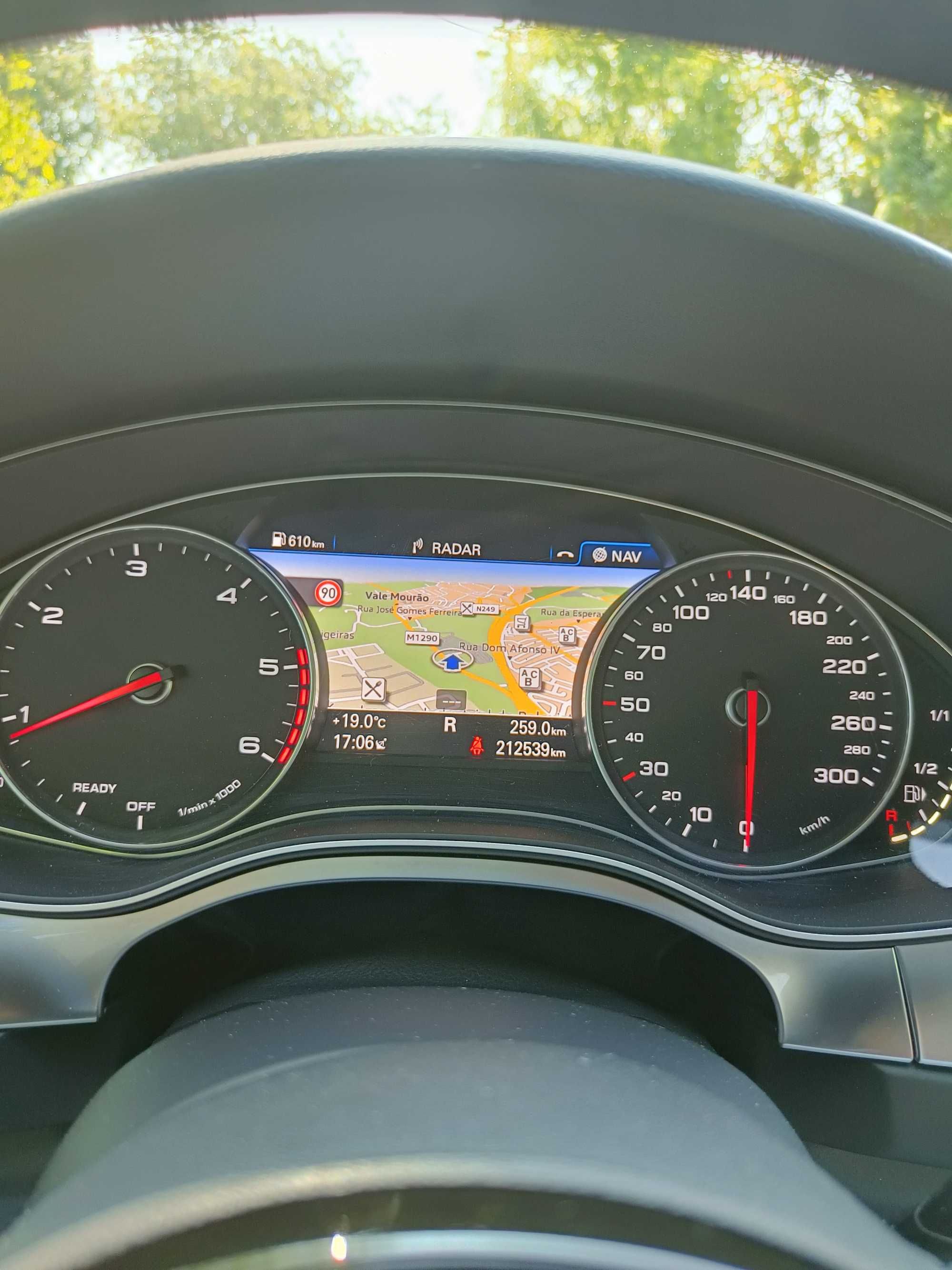Audi A6 em excelente estado