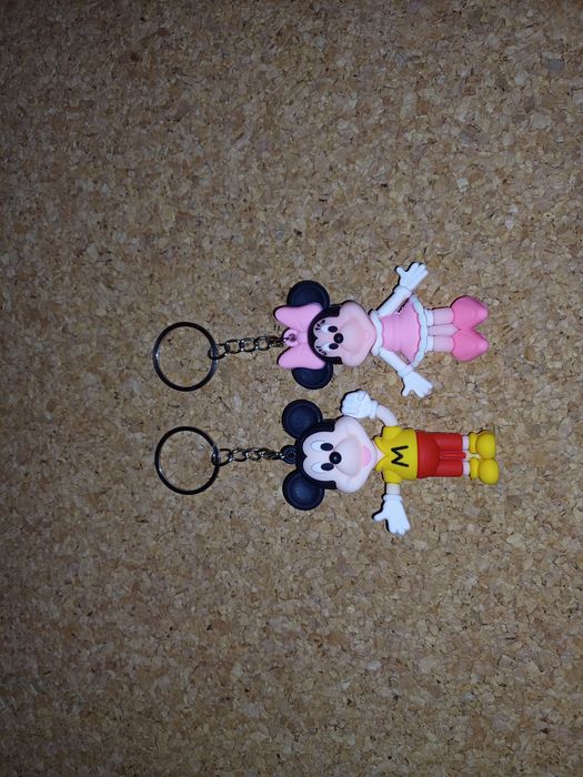 Mickey e Minnie Disney, porta chaves. Novos.
4€ cada
