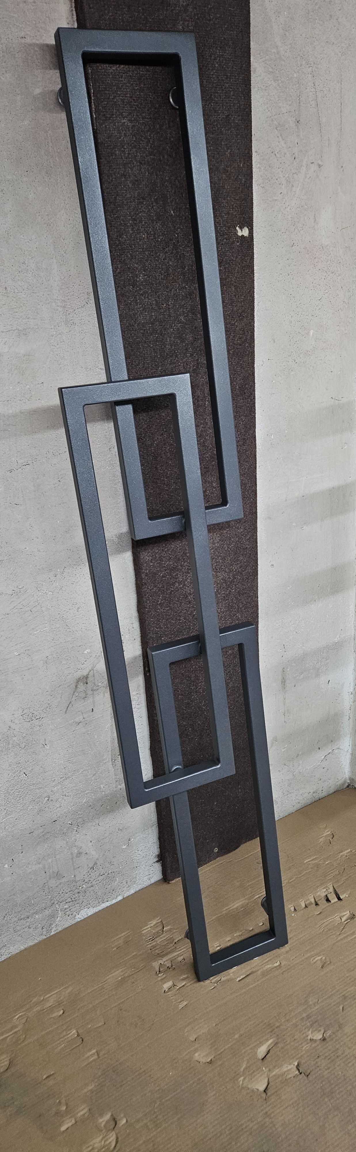 Dekoracyjny grzejnik wąski 170x30 cm, czarny mat struktura nowy