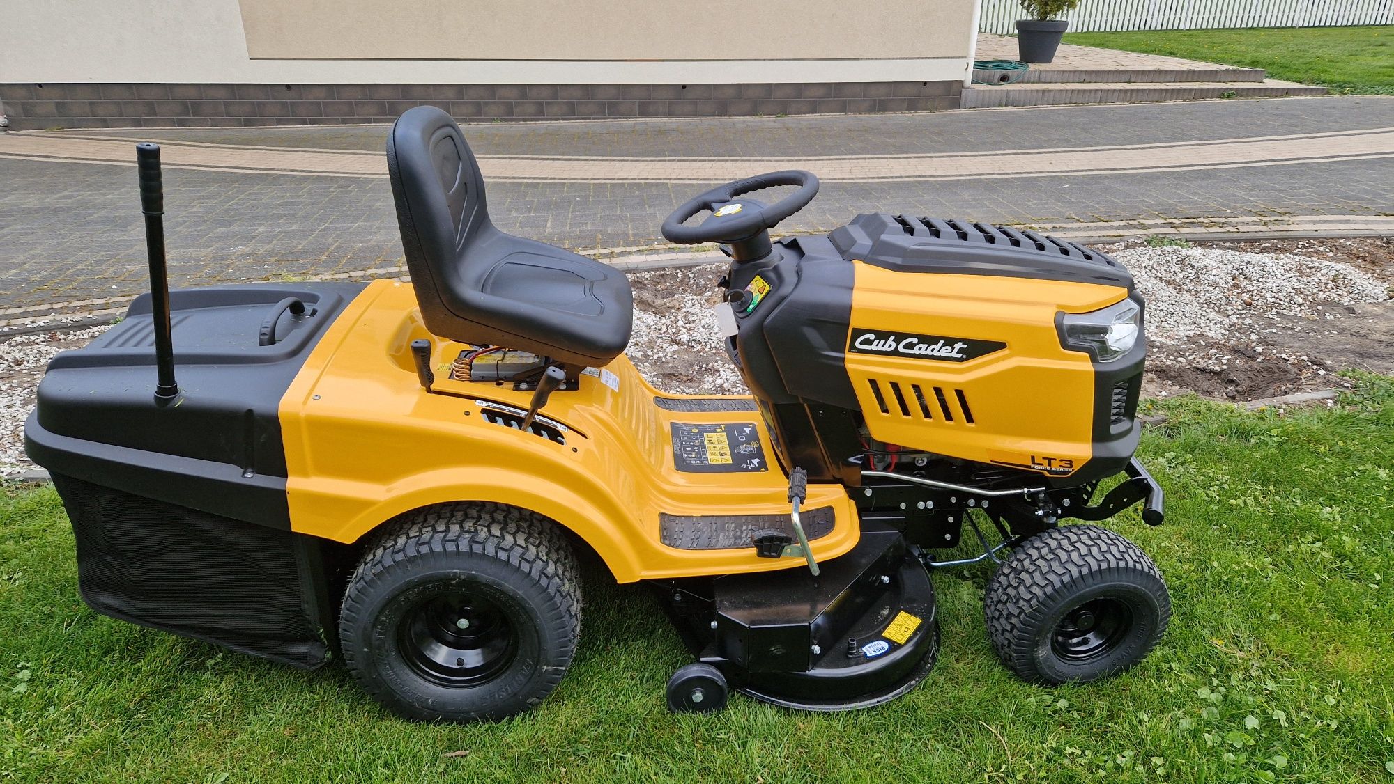 Kosiarka Cub Cadet LT3 force series