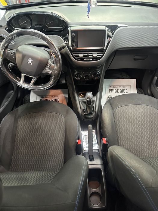 Peugeot 208 style 2017