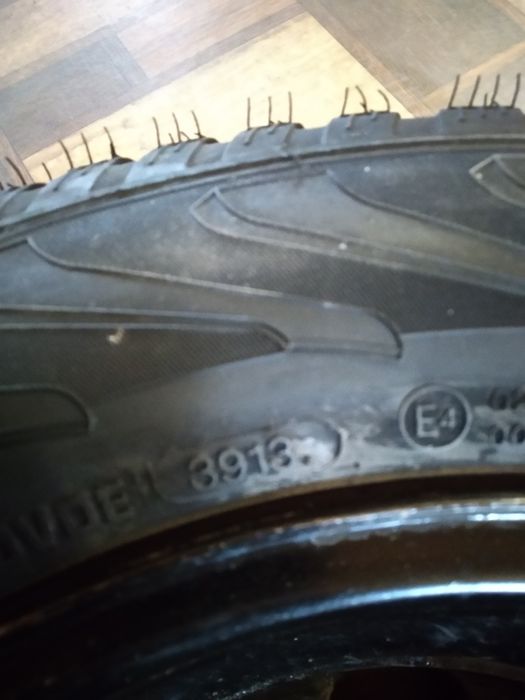 Vredestein snowtrac 3 195/65 r15  1 нове колесо в зборі