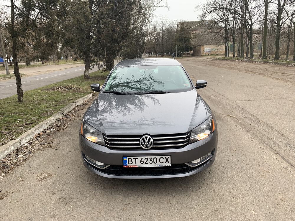 Volkswagen Passat LIMITED