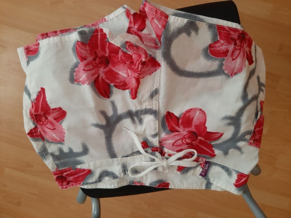 Calções/Shorts com flores 38