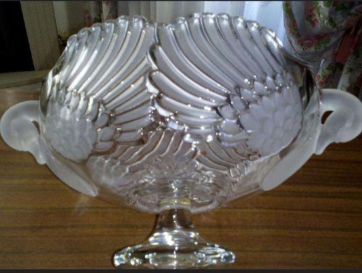 Béla maravilhosa linda fruteira em Cristal  e vidro  como nova