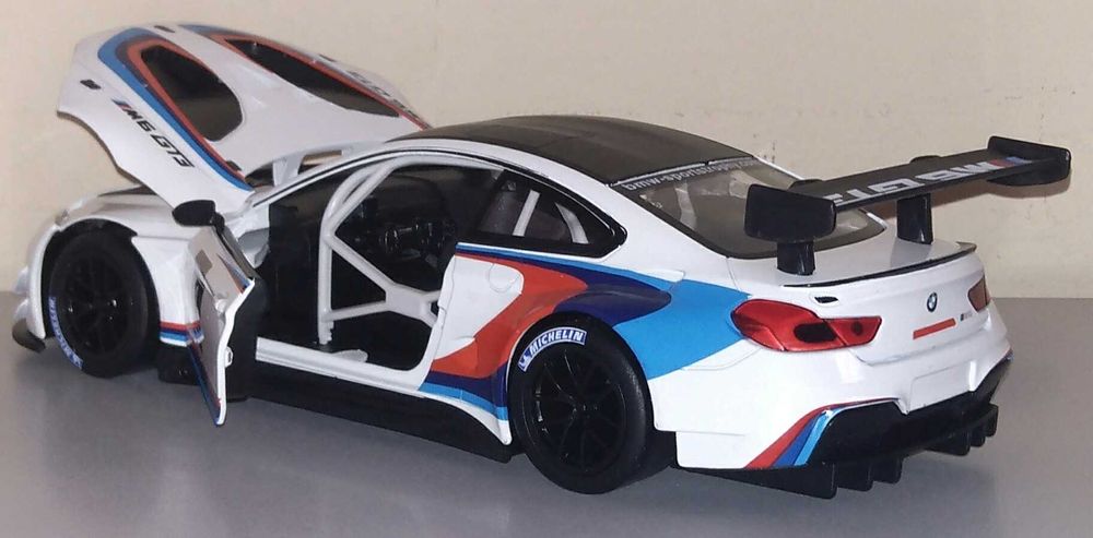 Распродажа BMW M6 GT3 модель 1:24 Автопром. Металл, звук свет