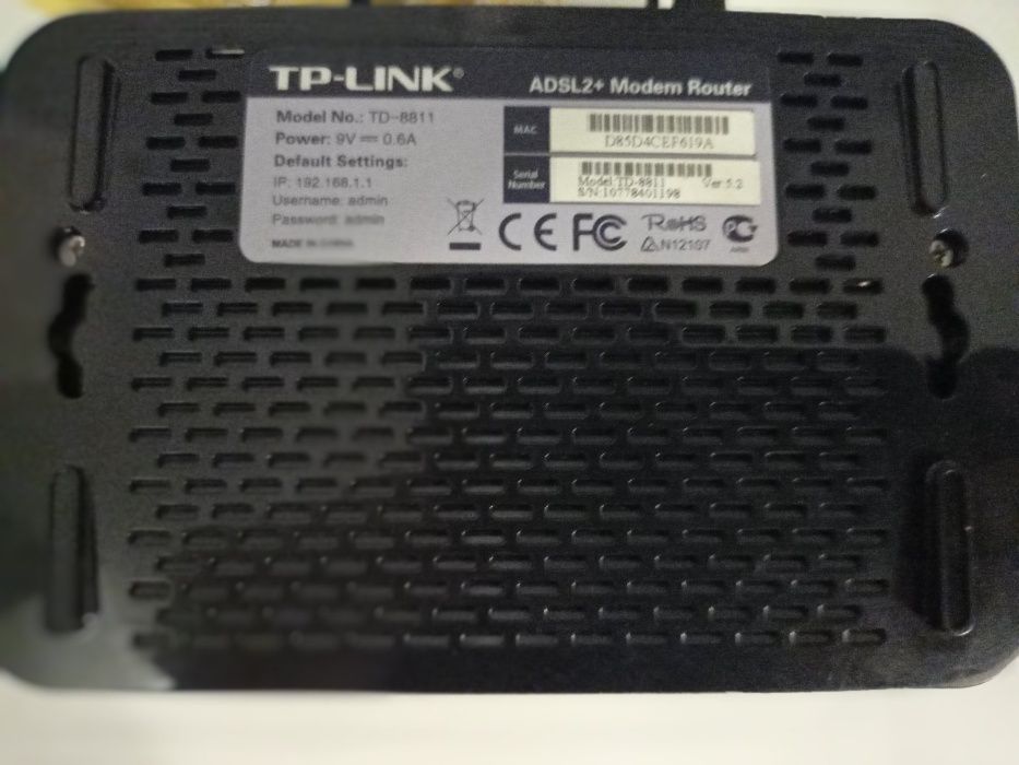 ADSL-роутер TP-Link TD-8811