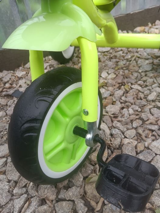 Дитячий триколісний велосипед