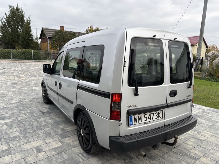 Opel combi 1.4b 2005r osobowe