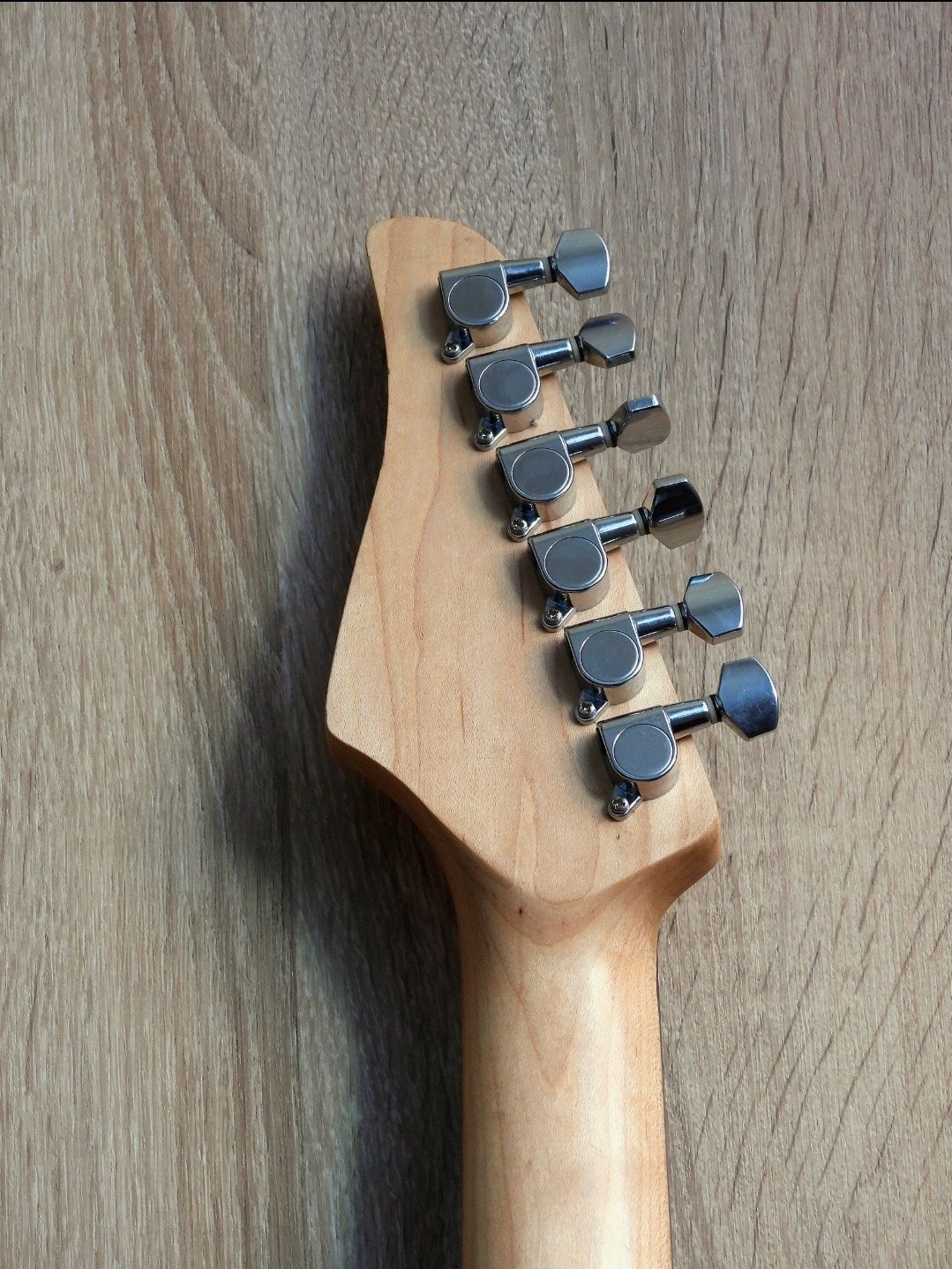 Gitara elektryczna Arrow ST 211 Deep black - po serwisie lutniczym