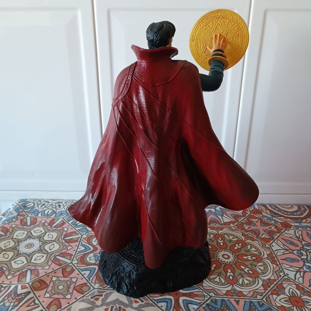 Escultura Dr. Strange