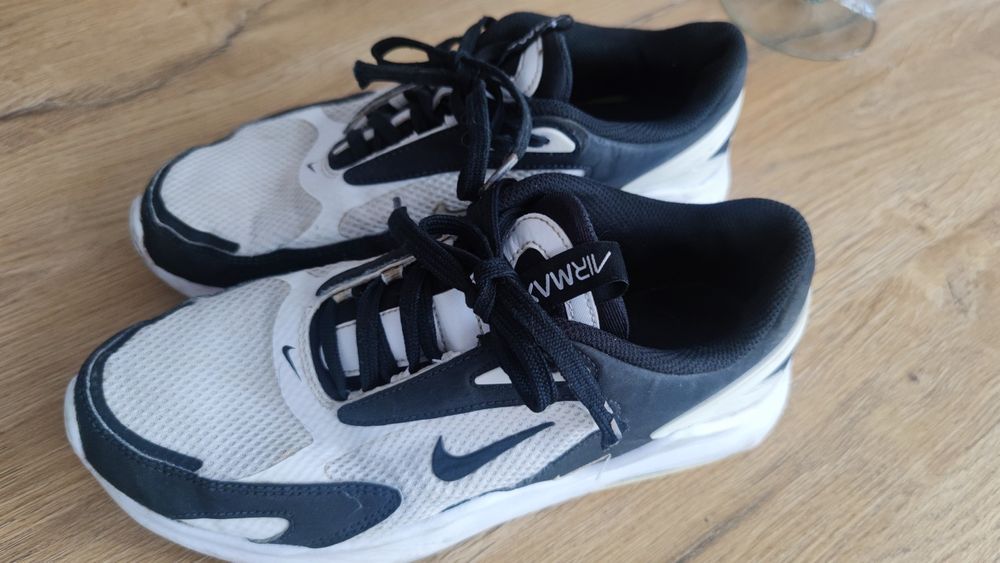 Sprzedam Nike nr 41