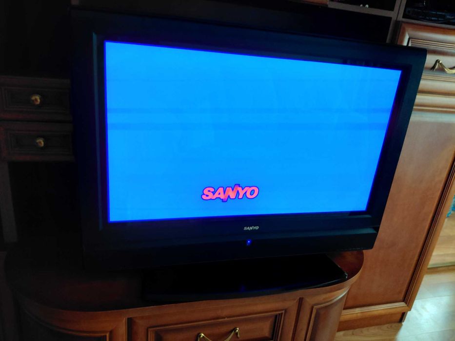 Телевізор Sanyo 32xs7