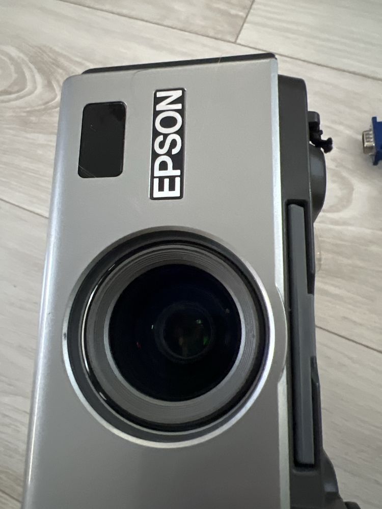 Rzutnik Epson EMP-750 dzialajacy Rzeszow