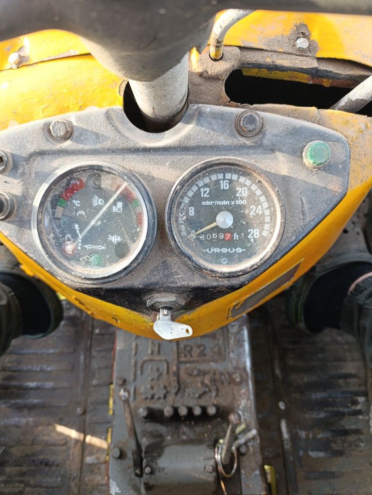 Ursus C-360.   .