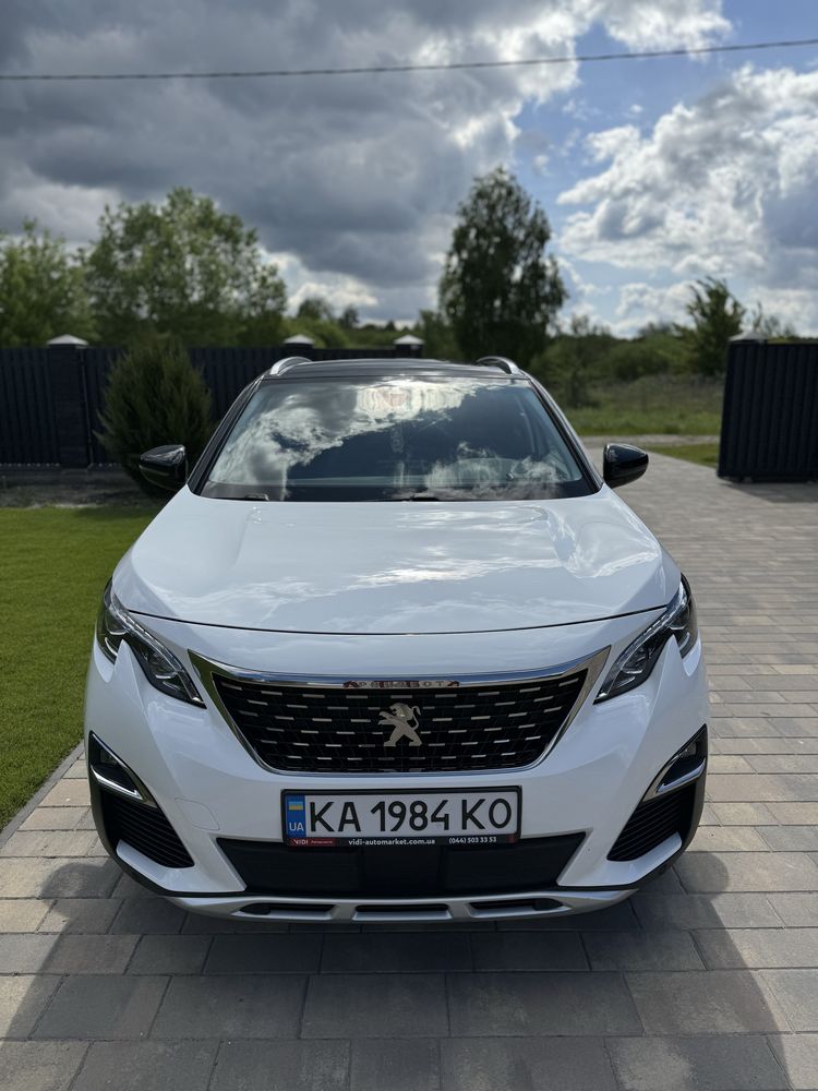 Продам автомобіль Peugeot 3008 2019р.