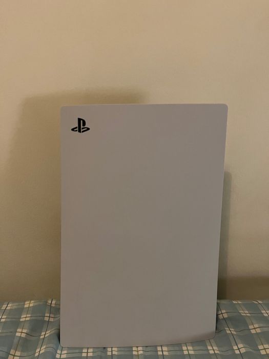 Consola Playstation 5 Digital 1TB + Comando + Fones Pulse 3D