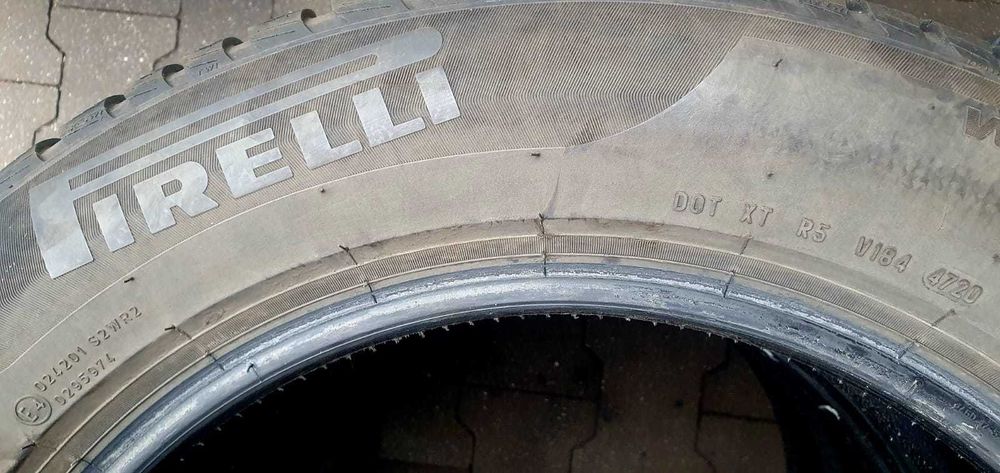 Pirelli Sottozero 3 Winter 225/60R18 104H DOT4720 4,5-5,5mm 4szt.