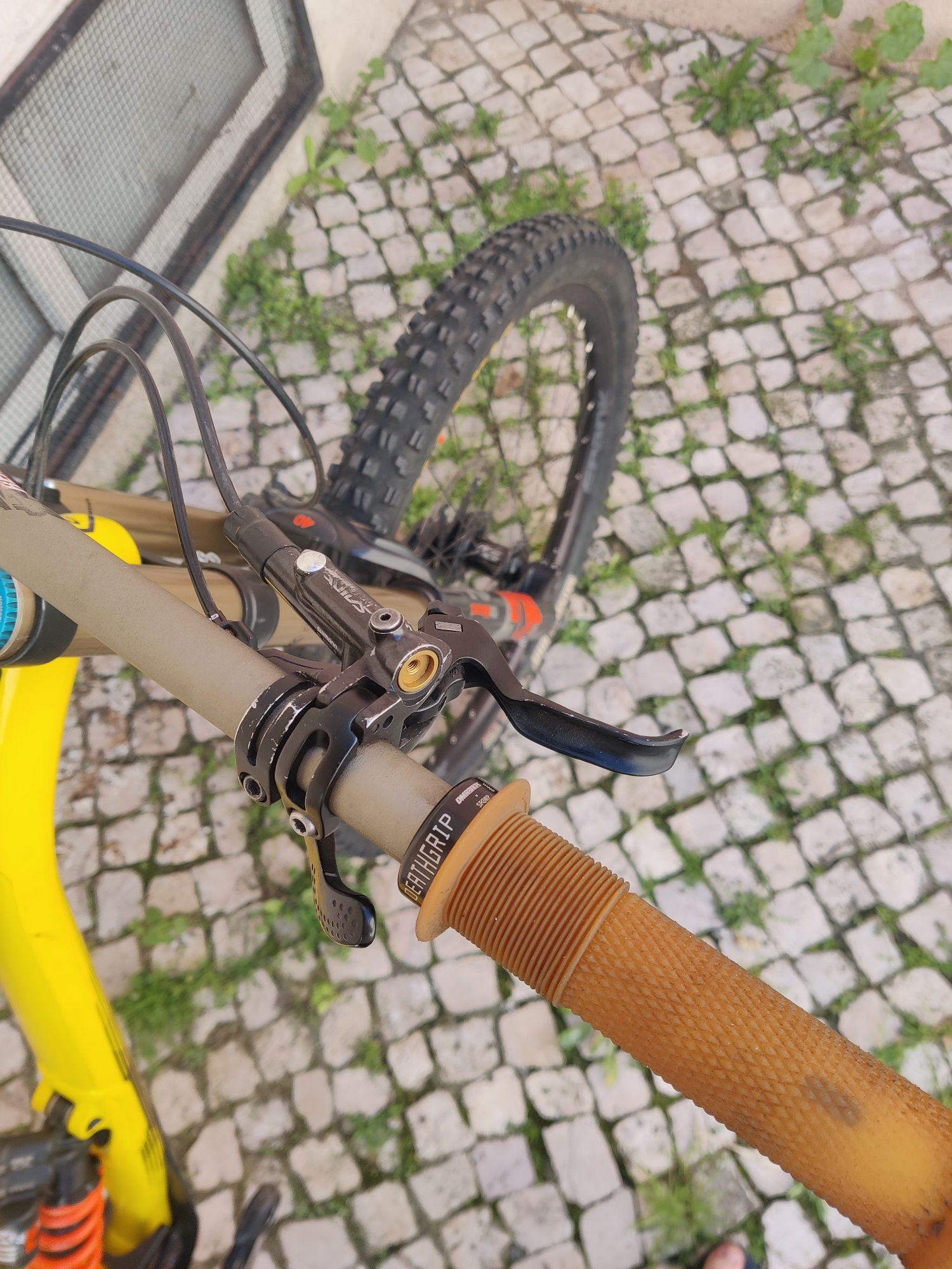 Commençal Supreme DH V4.2
