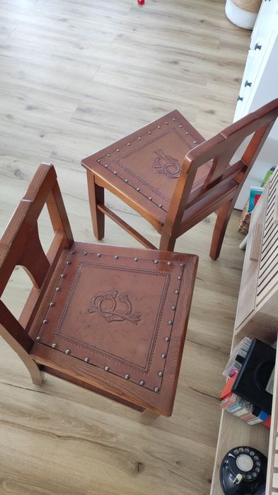 Café Progresso Cadeiras Antigas