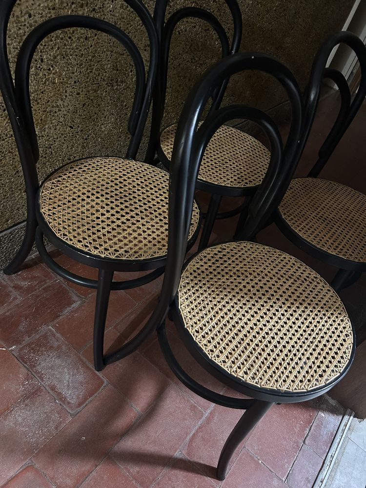 4 Cadeiras antigas Thonet com palhinha indiana nova