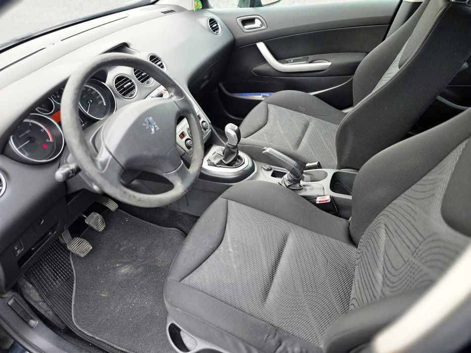 Peugeot 308 HDI  .