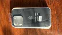 Etui megsawe Iphone 15/15 pro nowe