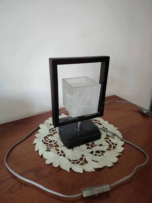 Lampa 4ro kloszowa wiszaca sprawna klosze szklane.