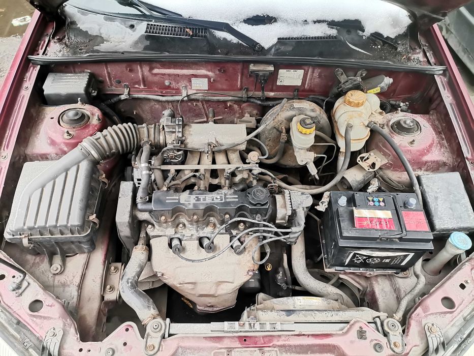 Деу ланос1,5 рік 2003