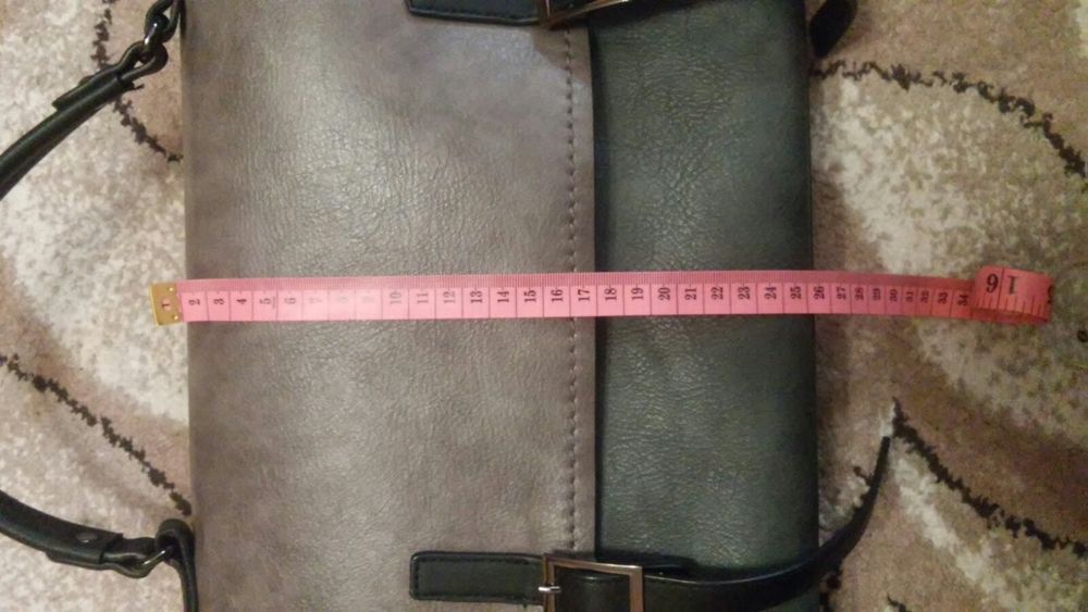 Сумка жіноча з шкірзамінника.