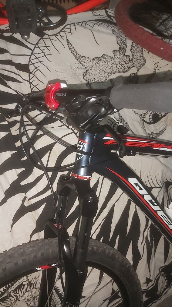 Bicicleta como nova pouco uso