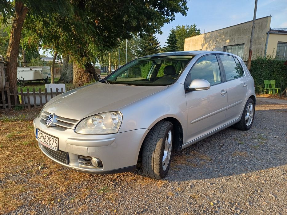 VW Golf V Hatchback 1.9 TDI 105KM 2007r. 5-drzwi klimatronic tempomat